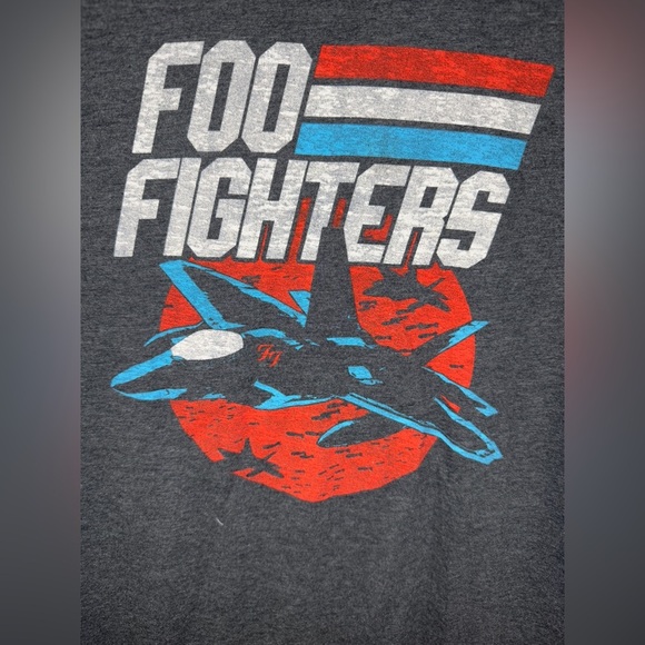Foo Fighters Gray Graphic Band T-Shirt - Picture 3 of 7